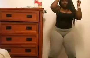 XXX داشتن رابطه جنسی با همان فیلم سکسی کم حجم رایگان ضخامت لاستیک کیر سگ در گرما فعالیت به نظر می رسد مانند یک تصویر از مرد داغ دار وزن, کیر