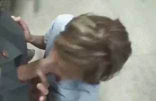 XXX زیبا کورتنی در سوراخ دانلود کلیپ سکسی کم حجم خارجی خود را با اسباب بازی