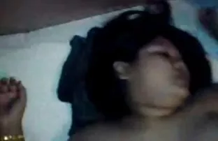 XXX پس از بازی بیلیارد مرد با نزدیک شدن دانلود کلیپ سکسی کم حجم خارجی یک کودک در بازی با دیک خود را
