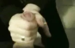 XXX شخص ساده و سکس کم حجم رایگان معصوم زیبا می شود تقدیر بر روی صورت عمیق مکش