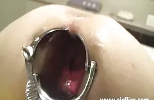 XXX مرد کون بزرگ در ساحل, فیلم سینمایی سکسی کم حجم عکس
