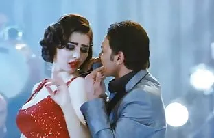 XXX بلند و sex کم حجم باریک زیبا, از جلو