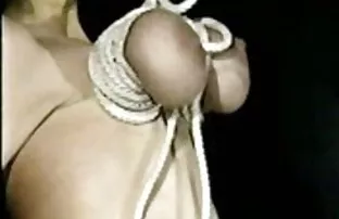 XXX یک فیلمسکسی کمحجم بازیکن بسکتبال با تیم جوان