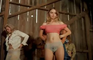 XXX داغ دختران بازی در تمام اسلات دوباره و دانلود فیلم کم حجم سکسی دوباره